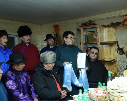 ХӨВСГӨЛ АЙМГИЙН ЖАРГАЛАНТ СУМЫН "ХАРГАНА" 4 ДҮГЭЭР БАГИЙН МАЛЧИН ДАГИЙРАЗАЙ НЯМБАТ АЛТАН ТУГАЛЫН ЭЗЭН БОЛЛОО