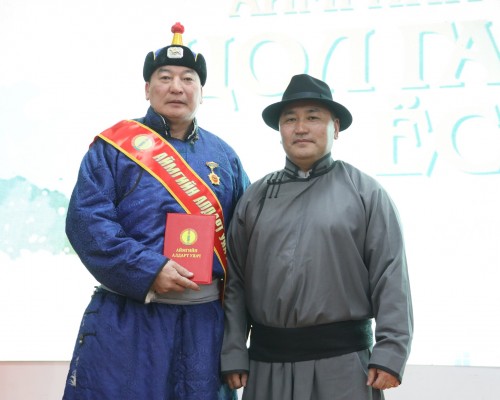 “АЙМГИЙН АЛДАРТ УЯАЧ” ЦОЛ ОЛГОЛОО