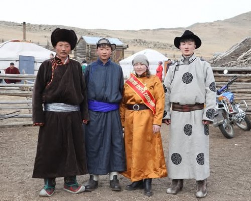 ШИНЭ-ИДЭР СУМЫН “САНГИЙН ДАЛАЙ” БАГИЙН СААЛЬЧИН А.БУМБАА “АЙМГИЙН АВАРГА СААЛЬЧИН” ЦОЛ ХҮРТЛЭЭ