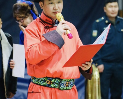 САР ШИНИЙН БАЯРТ ЗОРИУЛСАН ҮНДЭСНИЙ БӨХИЙН БАРИЛДААН ЭХЭЛЛЭЭ.